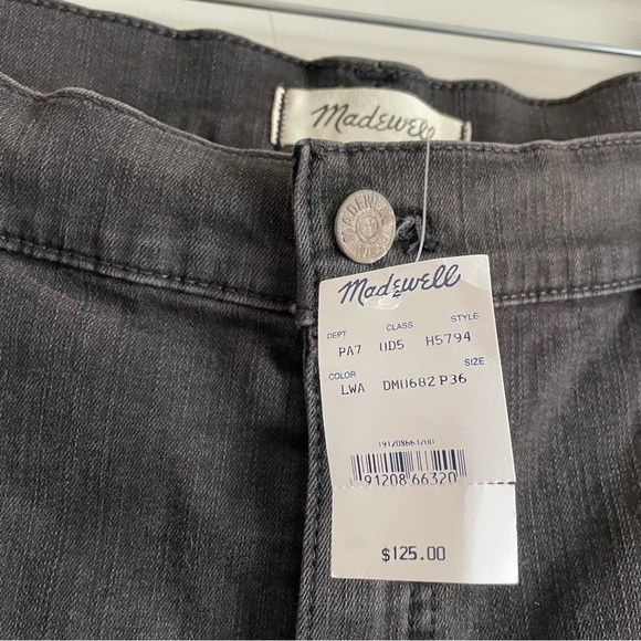 Madewell Petite 9" High-Rise Skinny Jeans in Lunar Wash - Picture 5 of 10